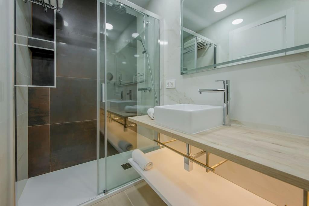 Suara Apartamentos 2 Μαδρίτη Εξωτερικό φωτογραφία