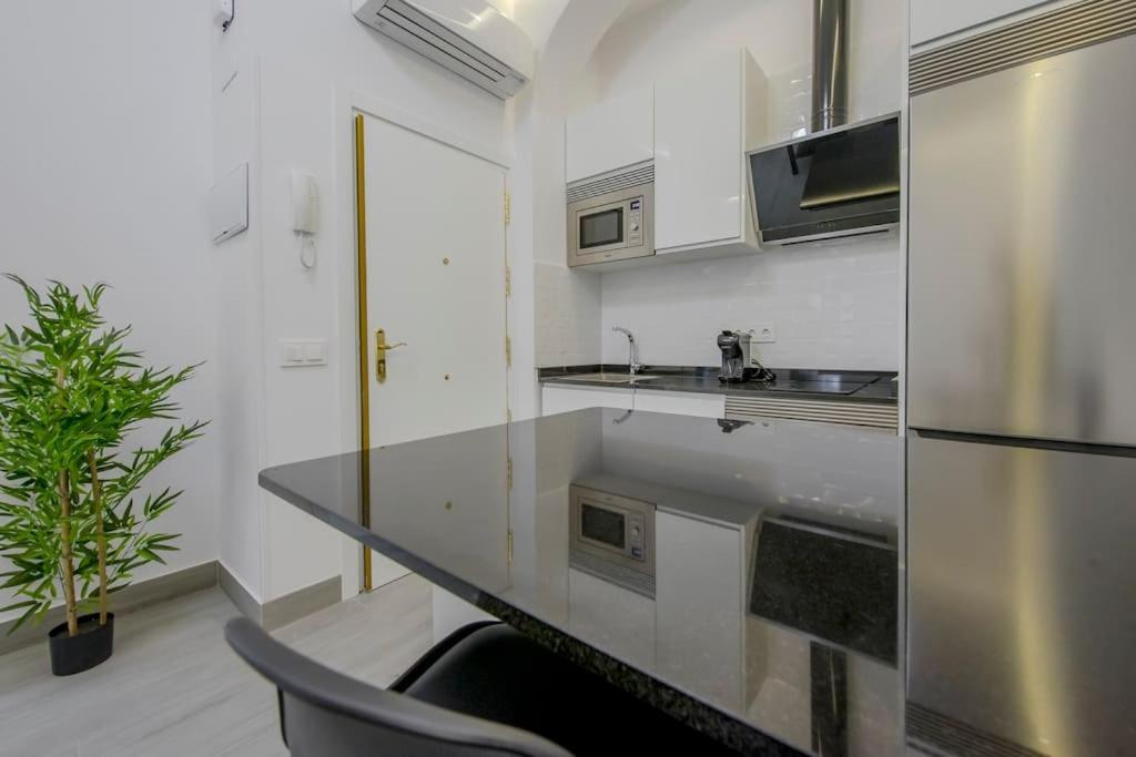 Suara Apartamentos 2 Μαδρίτη Εξωτερικό φωτογραφία